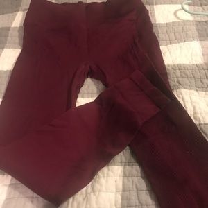 Victoria Secret burgundy workout/yoga pants med